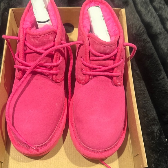 Hot pink UGGs - Picture 2 of 2